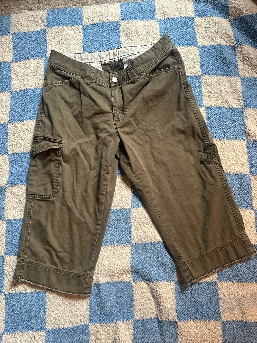 Y2K Women’s army green capri pants